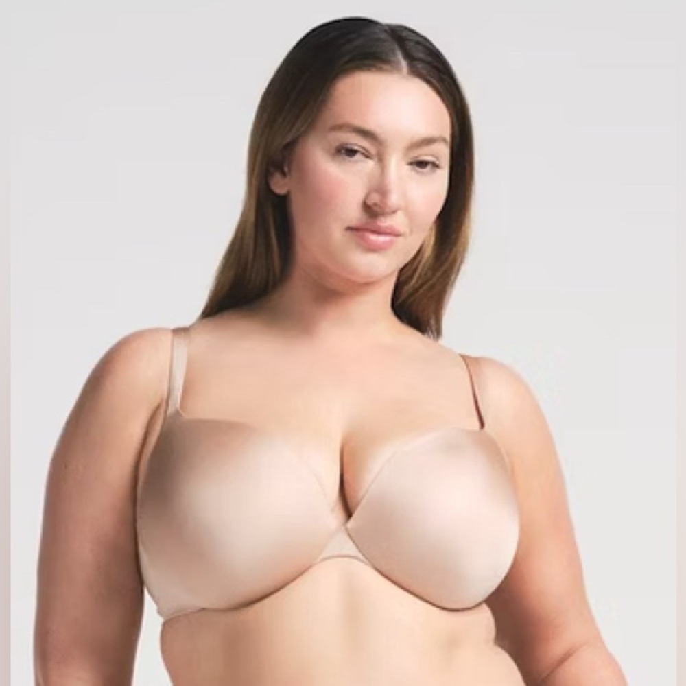 SKIMS Ultimate Teardrop Push-Up Bra Shade in “Mica” 38C